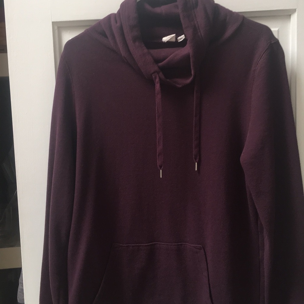 Gap sweat shirt
